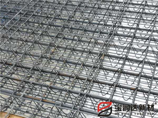 鋼筋桁架樓承板價(jià)格相比預(yù)制板有什么優(yōu)勢(shì)？