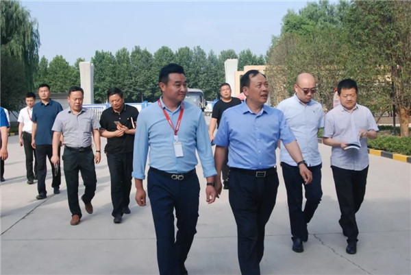 【要聞】我市副市長(zhǎng)趙勝業(yè)一行來(lái)訪寶潤(rùn)達(dá)考察調(diào)研